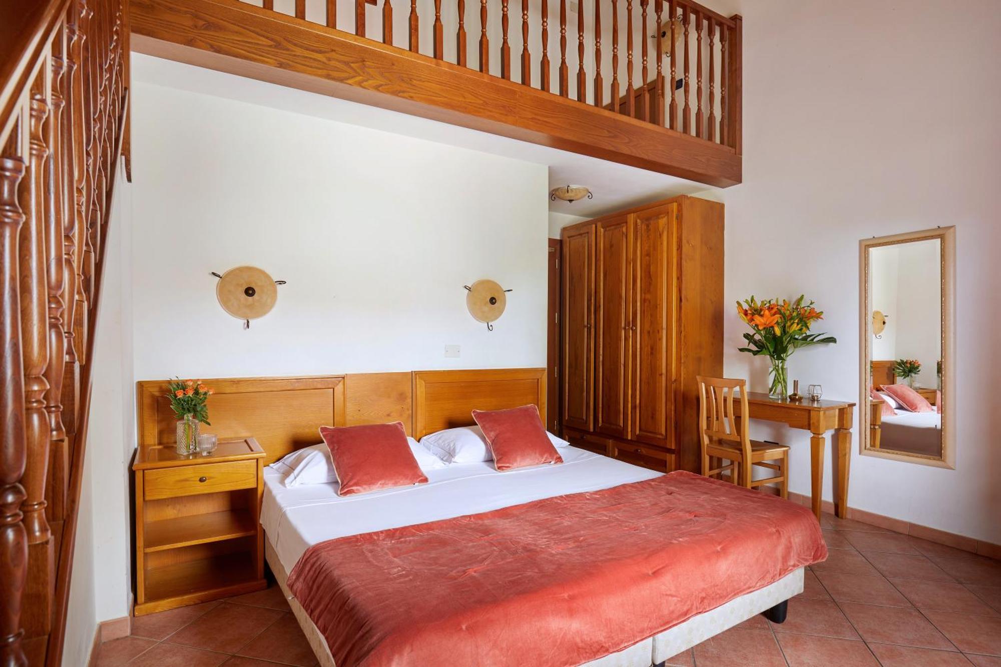 Relais Belvedere Монтекатіні-Валь-ді-Чечина Номер фото