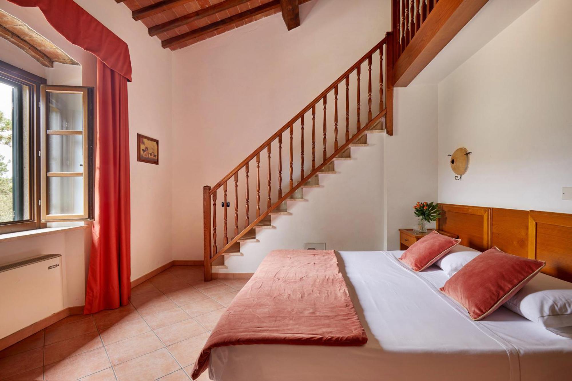 Relais Belvedere Монтекатіні-Валь-ді-Чечина Екстер'єр фото